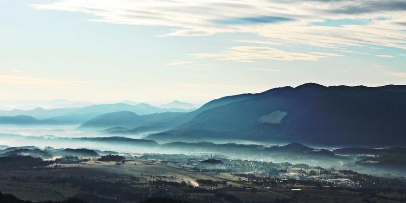 从学习资源到生活指南：揭秘车道级导航背后的高精度定位与地图协同挑战
