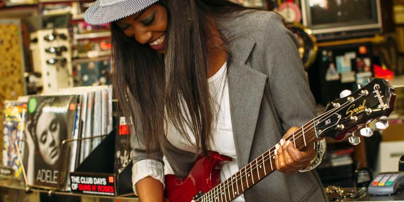 室内导航技术原理全解析：从蓝牙信标到视觉定位的实用学习资源与生活指南